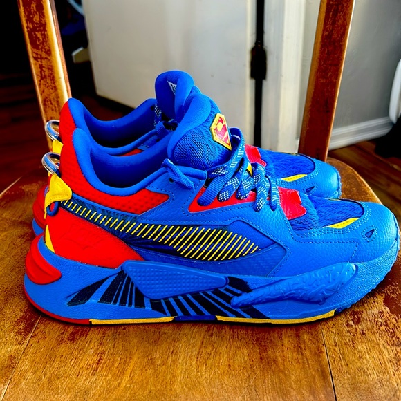 Puma Superman shoes. Size 6 - Picture 2 of 8